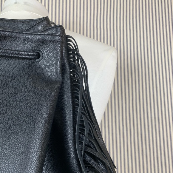 Fringe Backpack - Picture 3 of 8